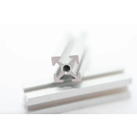 MakerBeam Profil mit Gewindebohrung 1500 mm (x1)